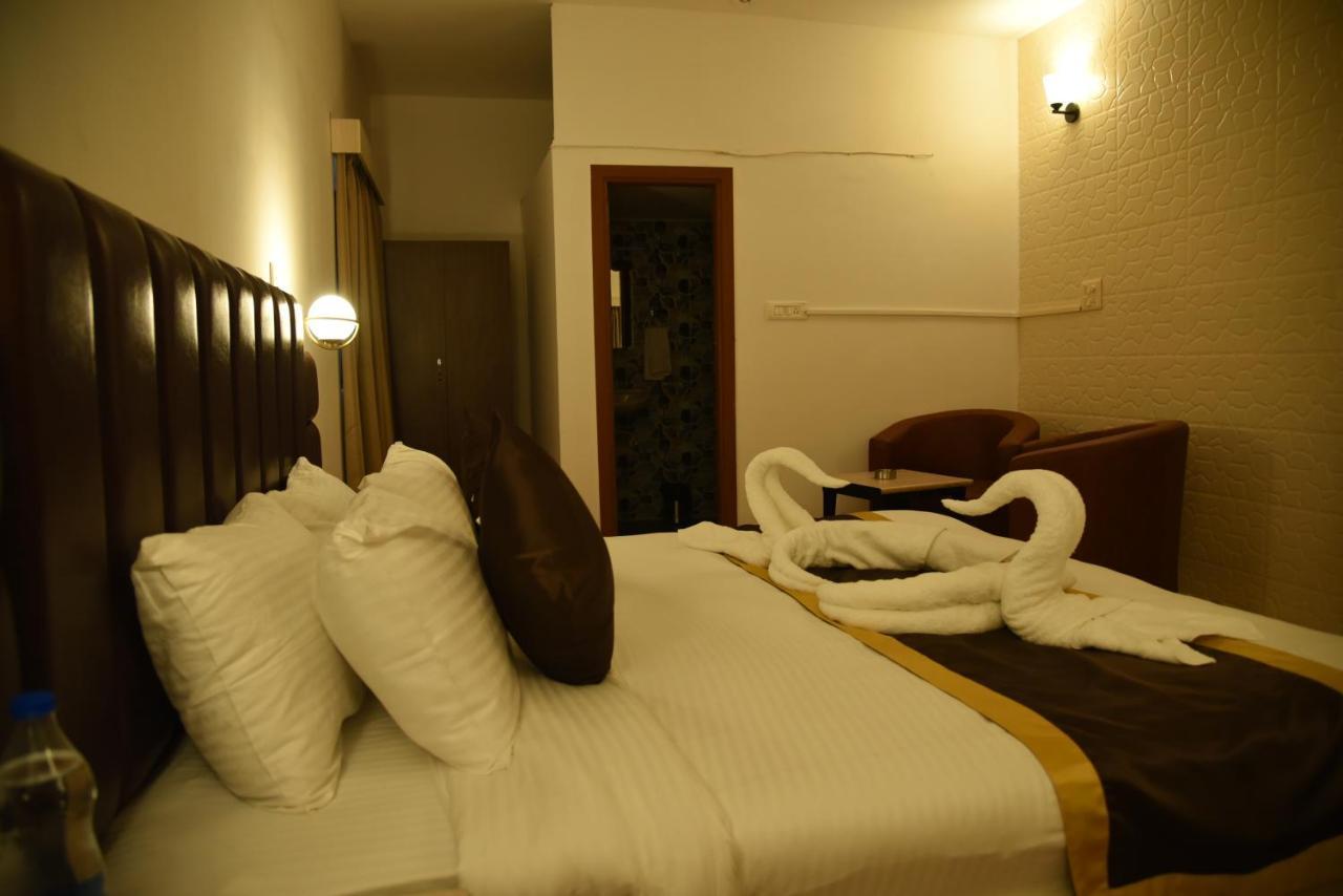 Clarissa Resort Goa Saligao Exterior foto